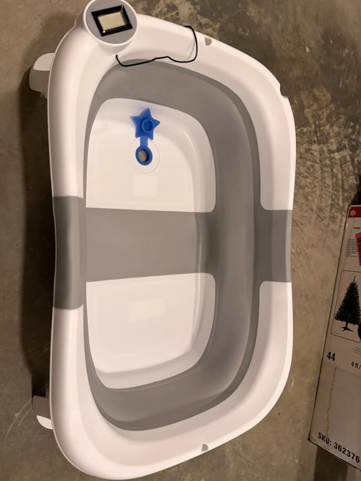Collapsible Baby Bath Tub with Thermometer Baby Bathtub with Floating Cushion
Opens in a new window