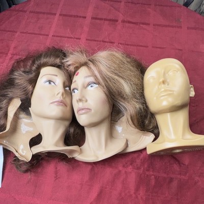 Cosmetology Training Mannequin Head w/Human Hair. Pivot Point ''Erika'' B10-007. 