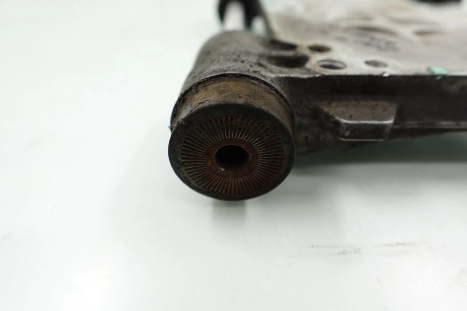 Ski-Doo Summit XRS 800R 2007 OEM placa base de soporte de motor 420812681 Foto 4 de 4