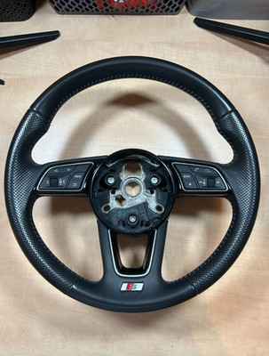 Audi A3 8V A4 B9 S-Line Lenkrad / Multifunktionslenkrad 62729180A