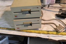 Apple5.25 disc drives A9M0107 x 2 vintage