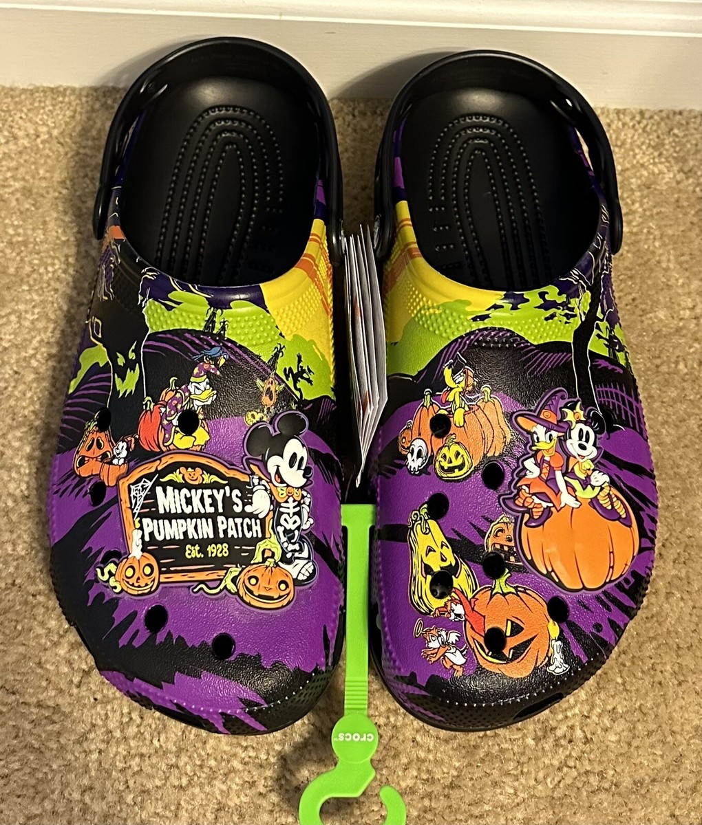 Disney Parks Halloween 2024 Mickey display picture 1