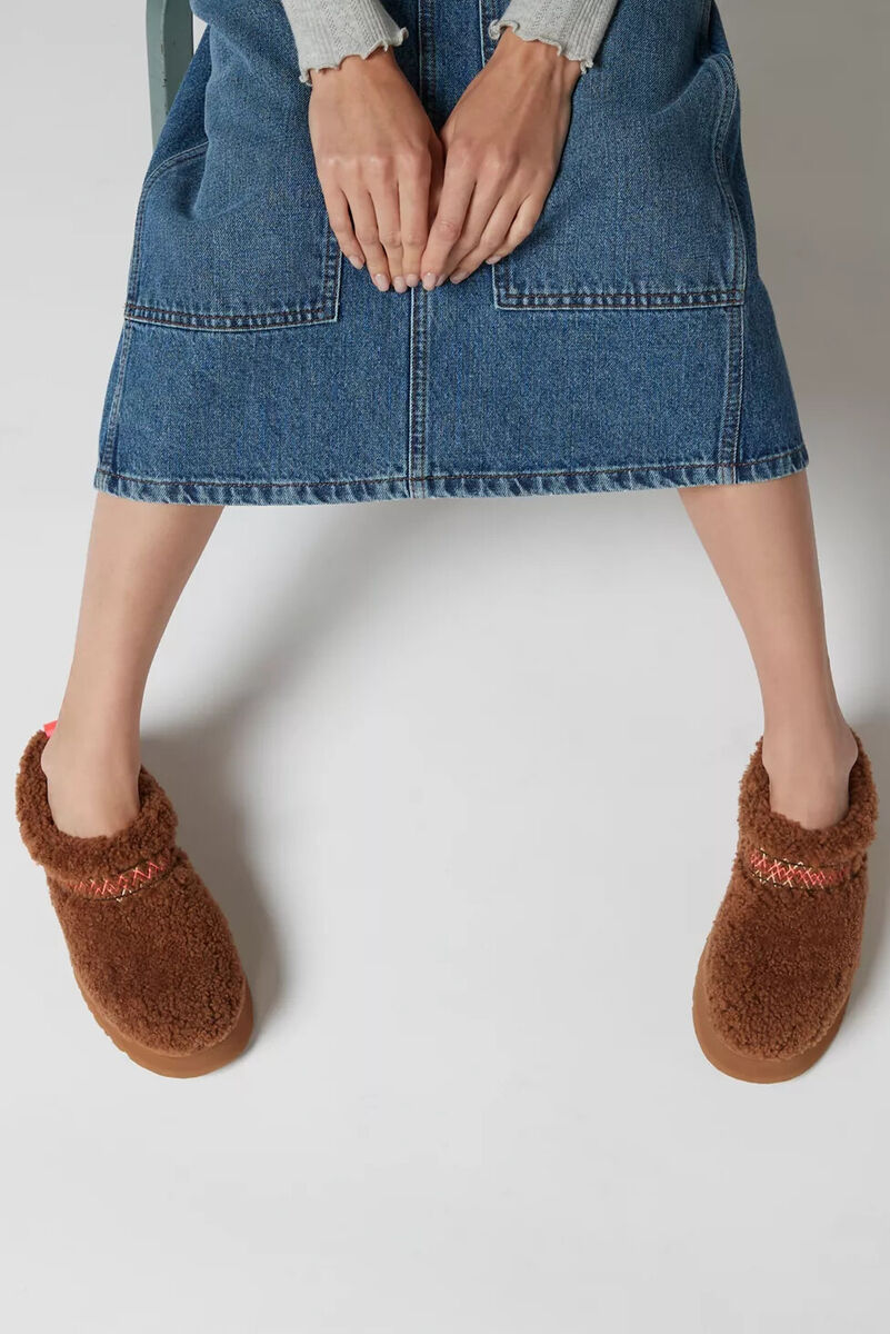 UGG Tazz UGG Braid Hardwood Platform Clog Slippers Women's UGG Tazz UGG Braid Hardwood Platform Clog Slippers Women's