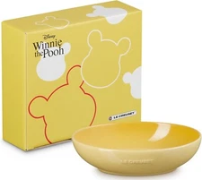 Le Creuset Mickey Mouse Collection Oval Dish Plate 19cm Winnie the Pooh  NEW