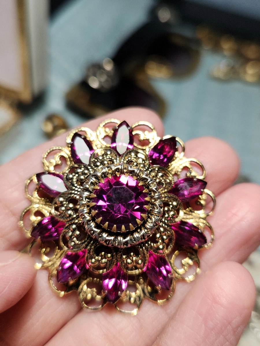 Fuchsia brooch shop