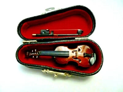 STREETS AHEAD MINIATURE DOLLS HOUSE VIOLIN 7cm IN CASE 1/12TH SCALE NEW AND BOXED