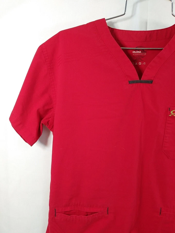 Iguana Med Women's Scrub Top Red Short Sleeve Three Pockets Size Small - Image 3 of 4