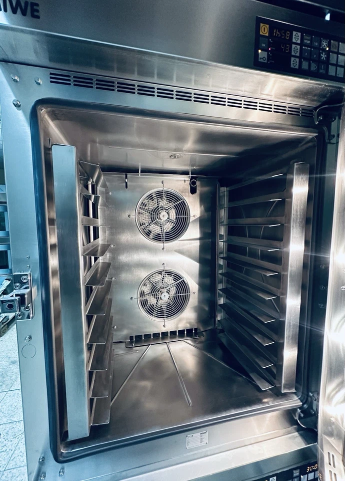 Miwe Econo Backofen 10.0604 Bj.2017 mit Gärschrank (Bj.2013) und Abzughaube - Bild 3 von 4