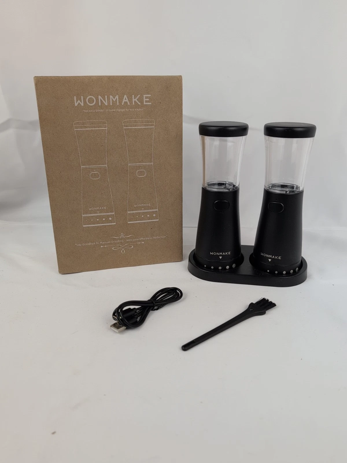 Electric Salt and Pepper Grinder Set with 4.5oz Large Capacity, USB rechargeable
