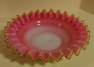Beautiful 19th Century Thomas Webb Art Glass Fluted Pink Dish / Bowl
