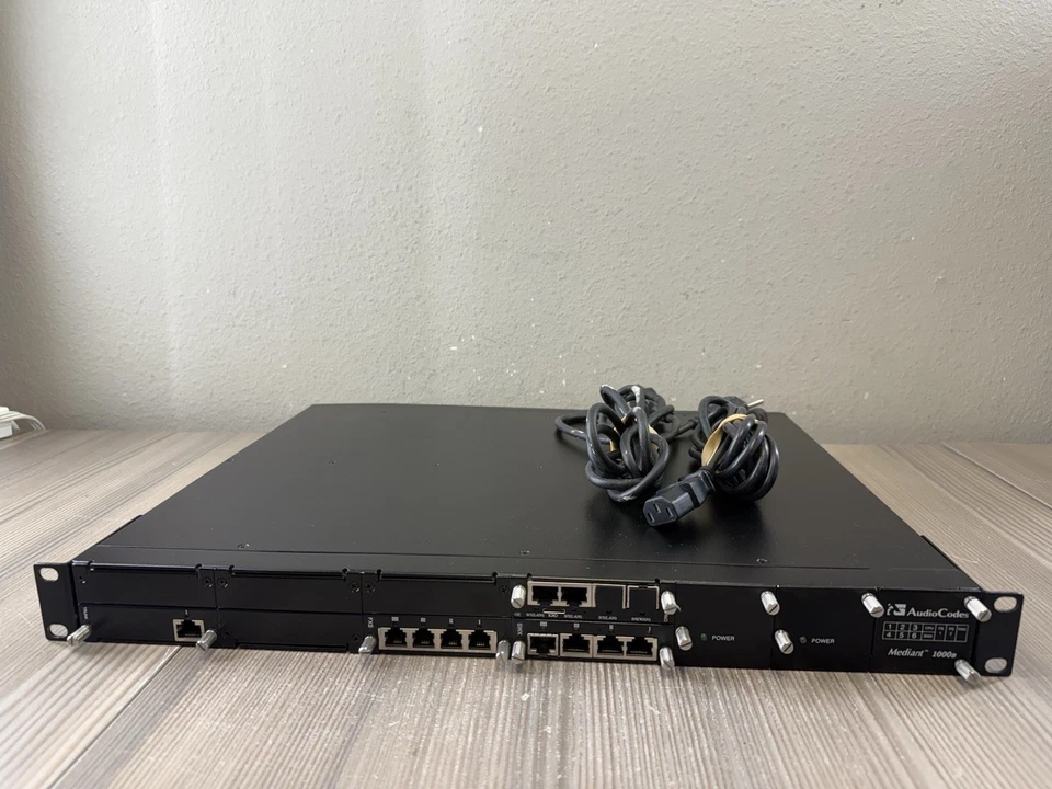 UNGETESTET AudioCodes Mediant 1000B Gateway VoIP SSD HDMX OSN4 FXS SWX CRMX-C