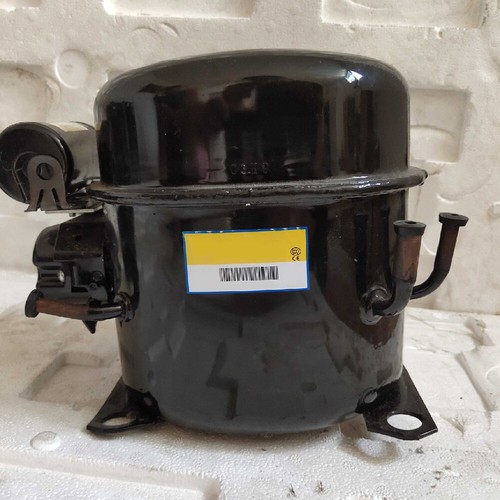 Refrigeration Compressor AEA4440YKS For Tecumseh Black