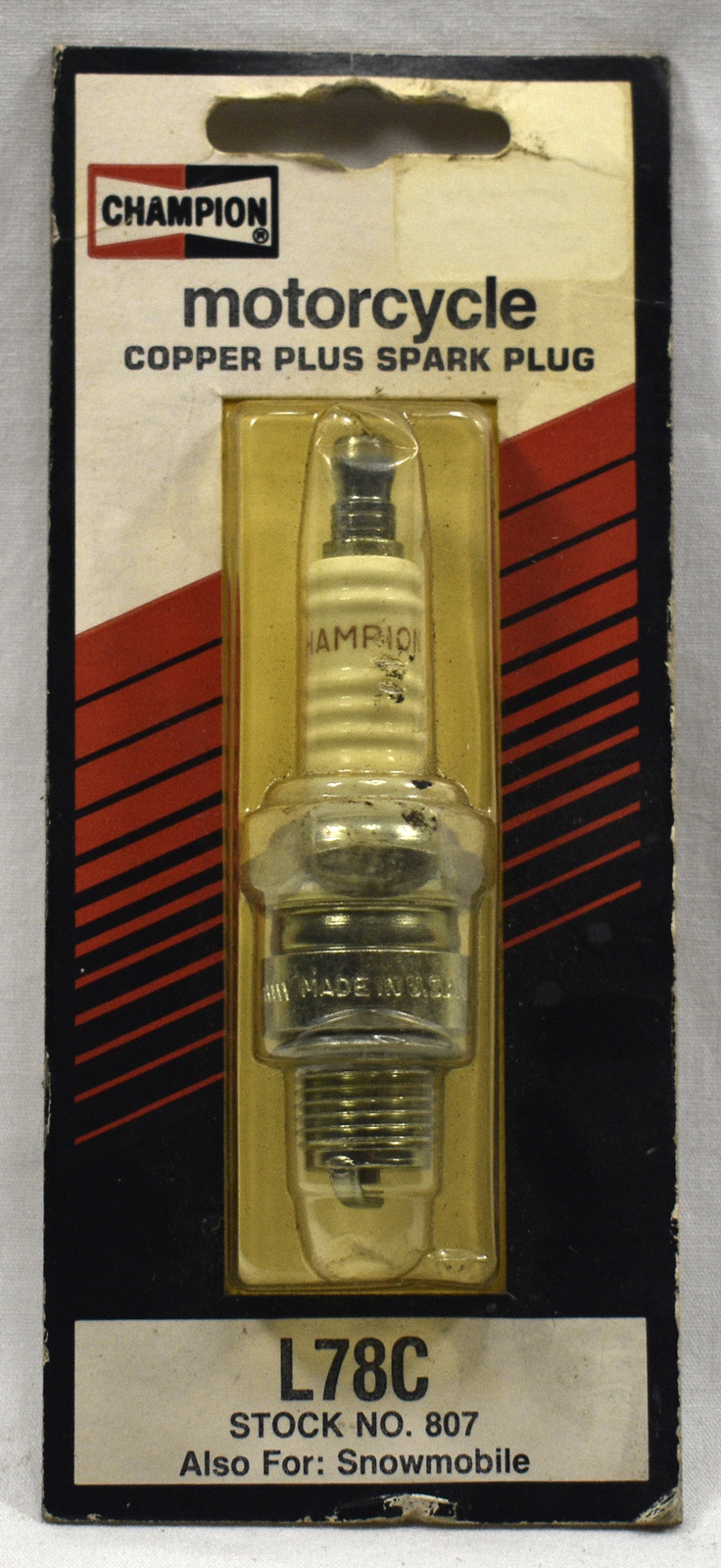 CHAMPION Spark Plug L82C 807 OEM NEW OLD STOCK VINTAGE