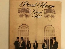 PROCAL   HARUM             LP           GRAND      HOTEL  (  BOOKLET  )