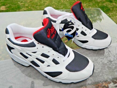 ASICS Gelhoop V16 White Gentry Purple - 1063A078-102 Men's ASICS Gelhoop V16 White Gentry Purple - 1063A078-102 Men's
