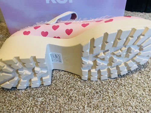 Zapatos Koi Melanie Martinez Tira Mary Janes Edición Corazón EE. UU. Talla 12 EN MANO - Imagen 2 de 3
