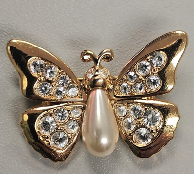 Vintage Swarovski Swan Signed Gold Tone Pearl Butterfly Pin  display picture 3