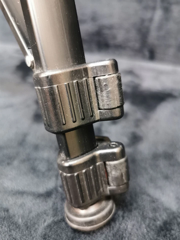 Quantaray Black Camera Tripod Adjustable Aluminum Stand Drop Control Grip Lock - Image 2 of 4