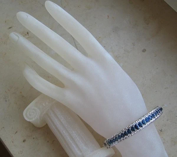 Armreif Armband mit Diamanten Brillanten 8 Kt Weiß gold Safir Saphir fein - Bild 4 von 4