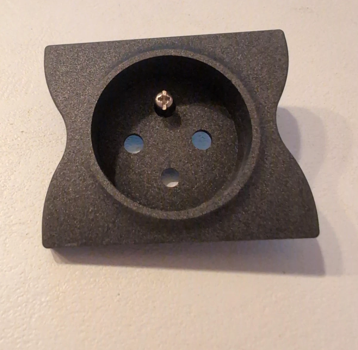 LEGRAND SAGANE 85200 - 1 Plaque 1 poste - XELIO NOIR EUR 9,90 - FR