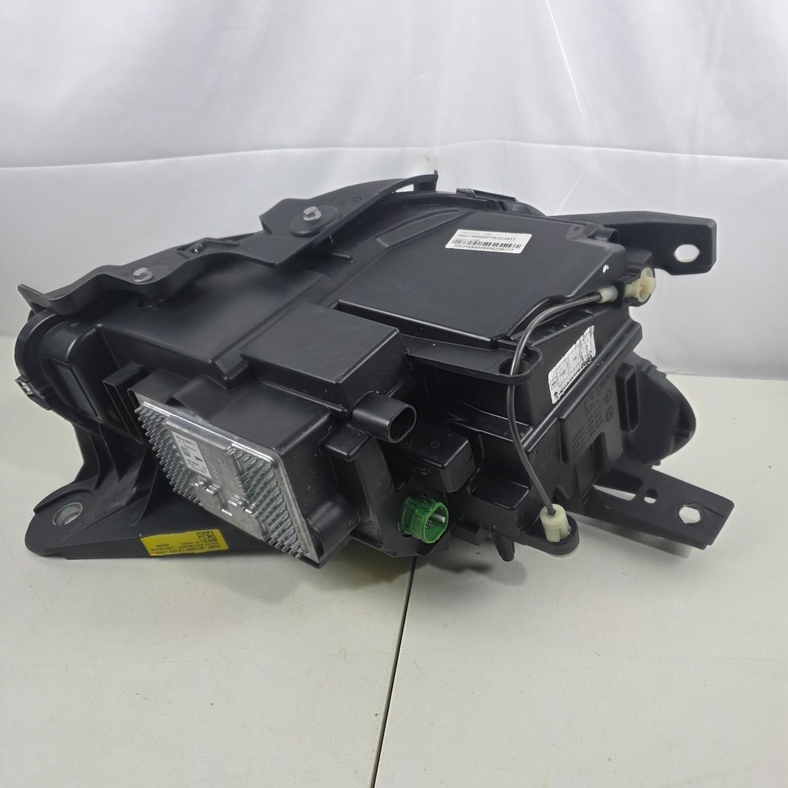 Maserati Quattroporte Left Headlights 5 pcs P/N 670100615