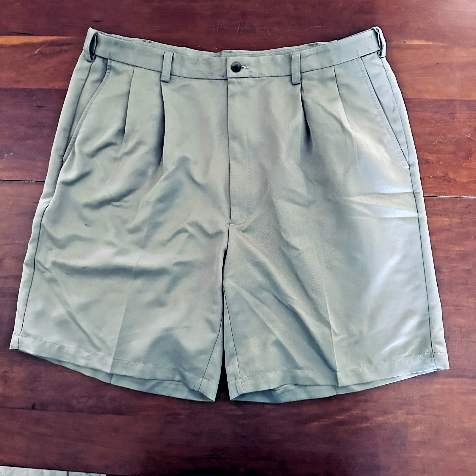 Haggar Dress Shorts, Men's 40 x 9.5, Khaki Polyes… - image 1
