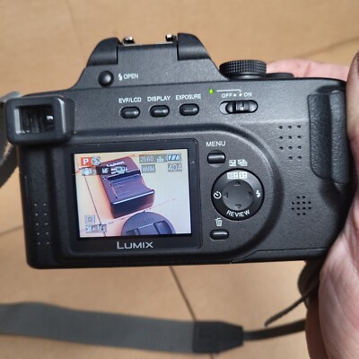 Panasonic Lumix DMC-FZ20 Digital Camera w/12x Image Stabilized