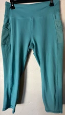 Bally Total Fitness Women's Teal Green Cropped Athletic Leggings Size Large