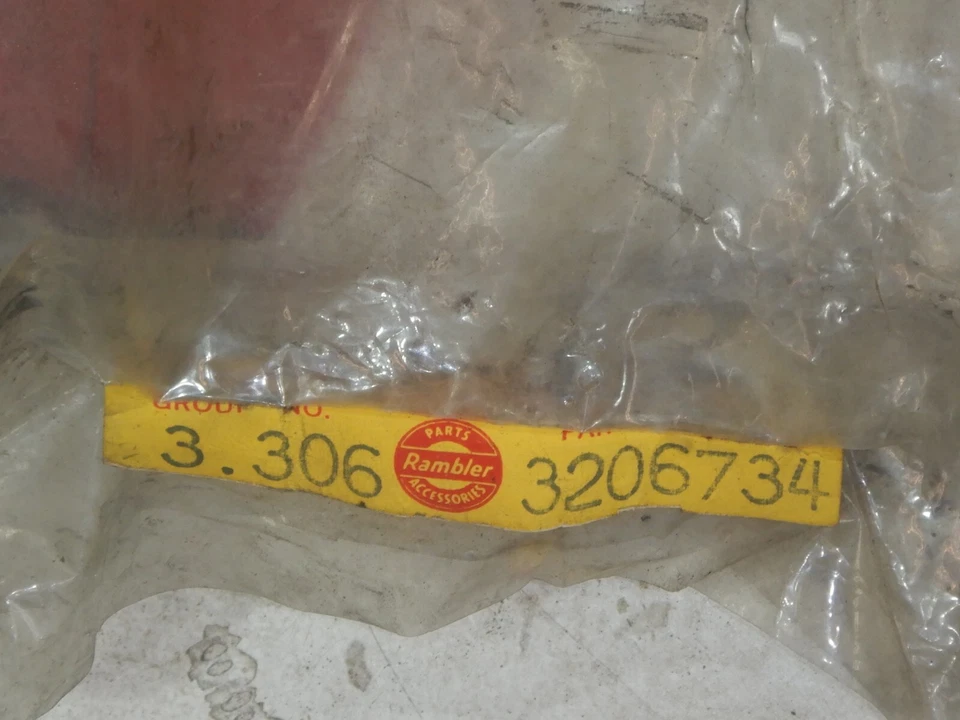 Lente de lanterna traseira AMC Rambler American 66 1966 NOS OEM 3206729 FRETE GRÁTIS - Imagem 4 de 4