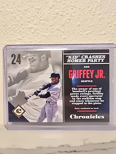 Ken Griffey Jr. Short print, numbered 915/999