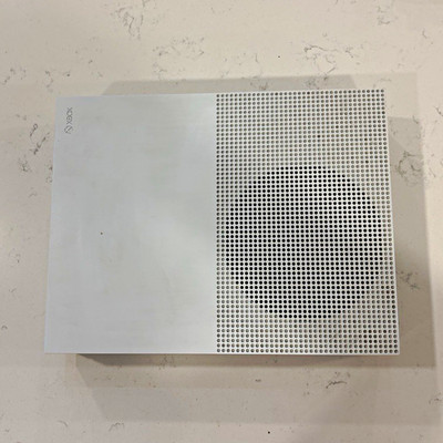 Microsoft Xbox One S 1TB White Console (Model 1681) 4K HDMI Wi-Fi + Controller