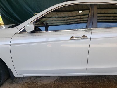 NH603P White Front Left Door Has Paint Peel OEM 08 09 10 11 12 Honda Accord