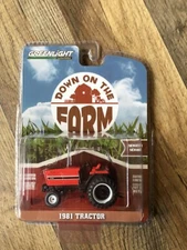 New 2018 Greenlight Down On The Farm Series 1 1981 Tractor Die Cast Scale 1:64
