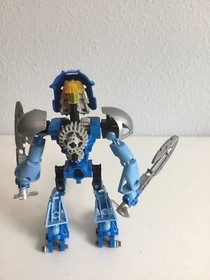 Lego Bionicle: Gali Nuva - 8570 - Complete w/ Manual - Read Description