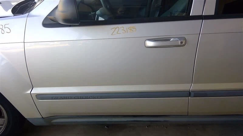 (LOCAL PICKUP ONLY) Hood Fits 05-10 GRAND CHEROKEE 861119 Foto 3 de 4