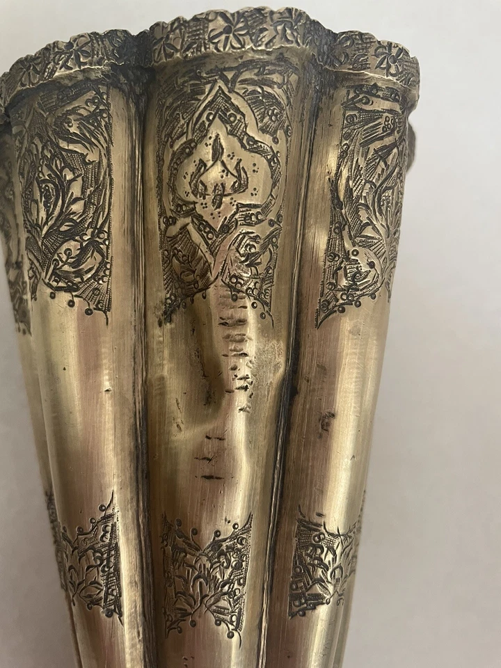 Jarrón antiguo de plata de Oriente Medio islámico perseguido a mano grabado ׯلدان نقره Foto 4 de 4