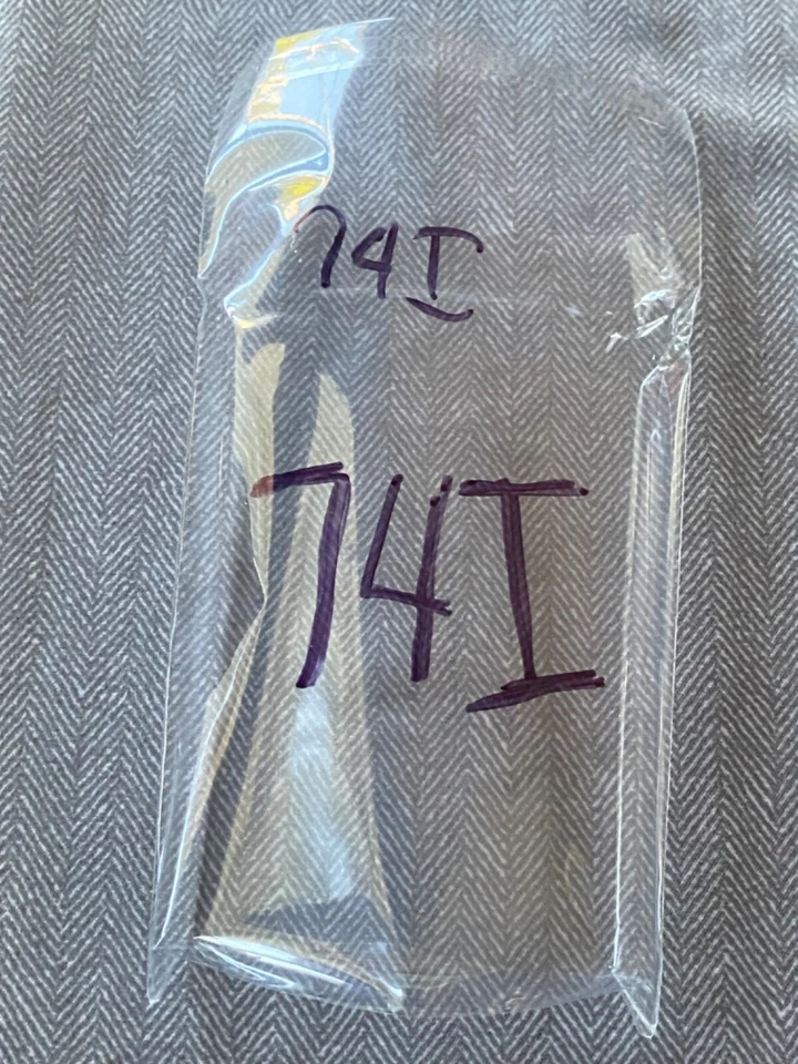 2020 Panini Chronicles Crown Royale James Robinson Autograph Auto /75 Red - Image 3 of 3