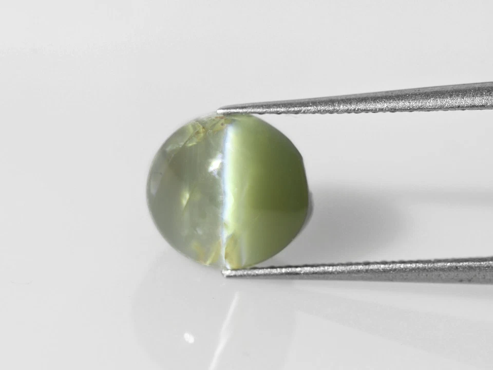 Ojo de Gato Alejandrita India Certificado IGI 3,15 Cts Natural Sin Tratar Ovalado Foto 3 de 4