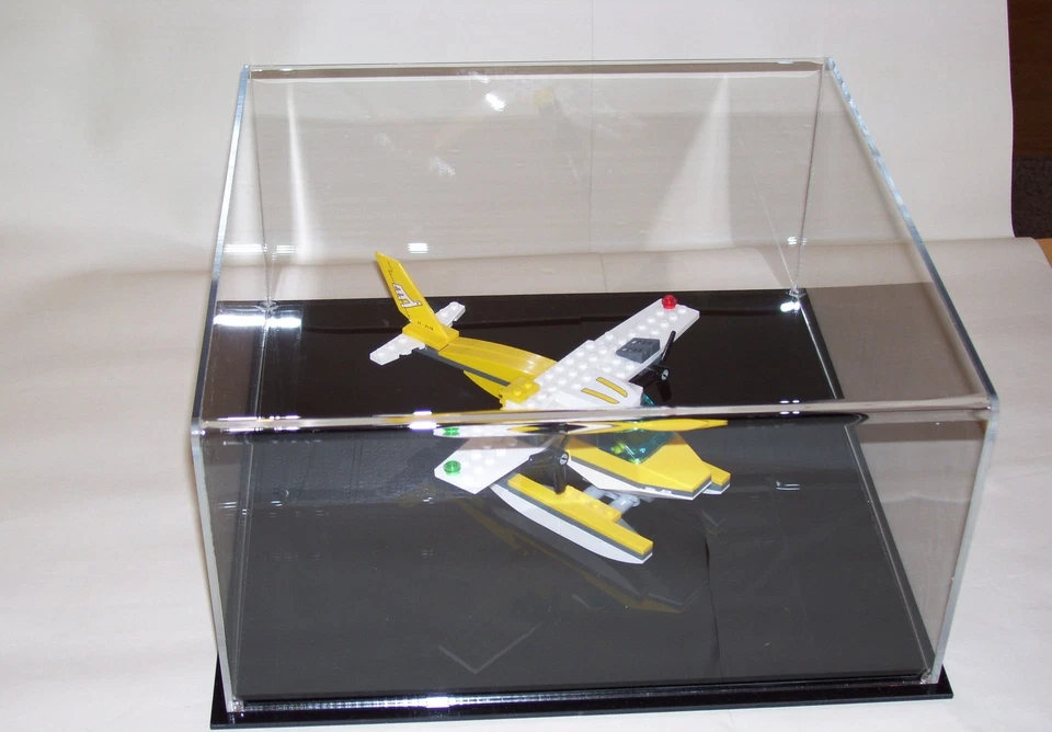 INPERSPEXTIVE perspex acrylic model display case 300 x 300 150 aircraft helicopter