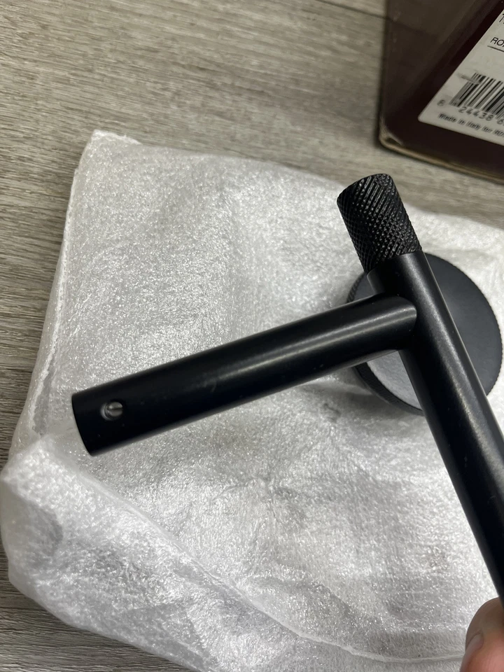 Soporte de papel higiénico Rohl AM25WTPMB Amahle LEER Foto 3 de 4