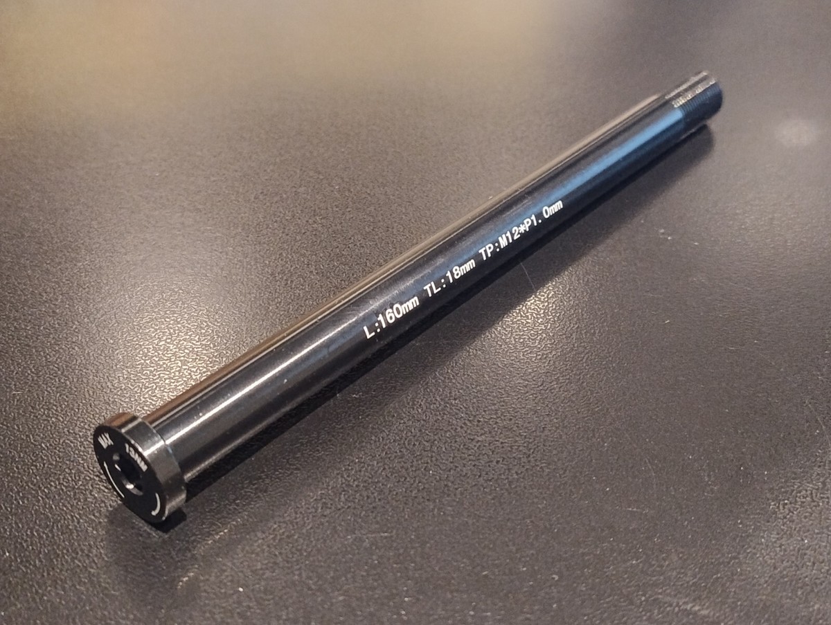 160mm x 12mm x MTB Bike Rear Thru Axle - Main Image