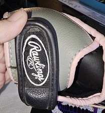 Black Leather Right Hand Rawlings Fastpitch Softball Glove WFP115MT 11.5