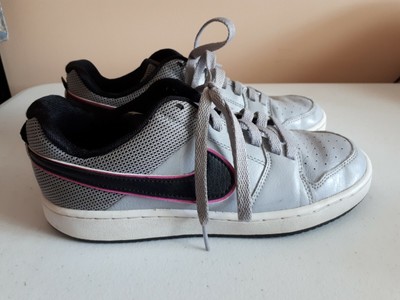 grey nike trainers with pink tick