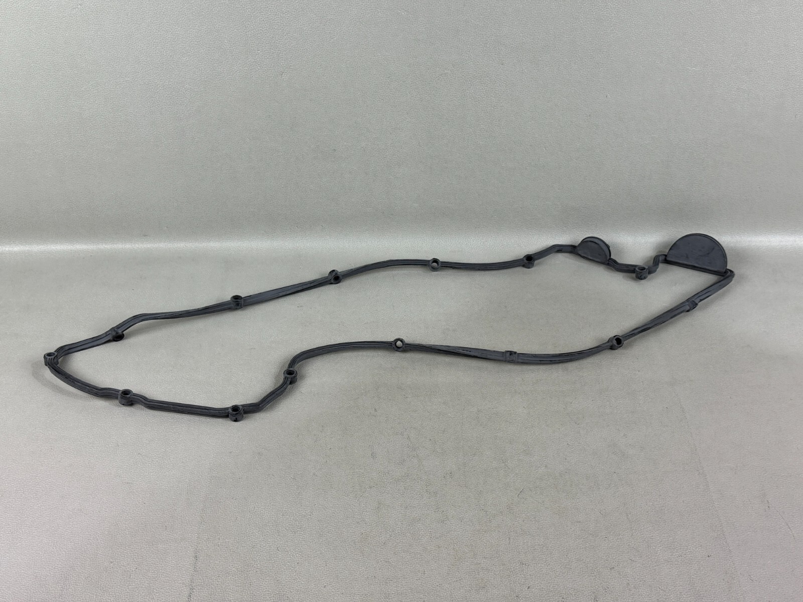 BRAND NEW! MASERATI LEFT DRIVER SIDE VALVE HEAD COVER GASKET OEM 000198550