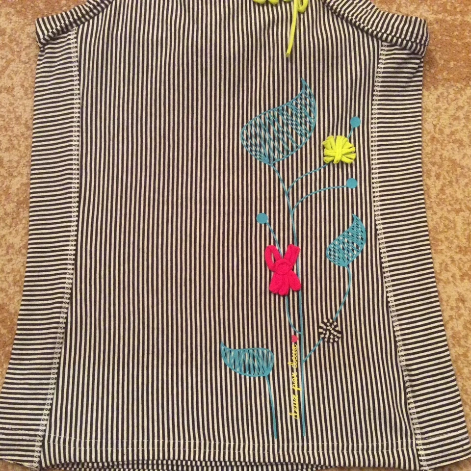 Top de verano funky para niñas nuevo con etiquetas. Talla 9-10. Algodón Foto 3 de 4