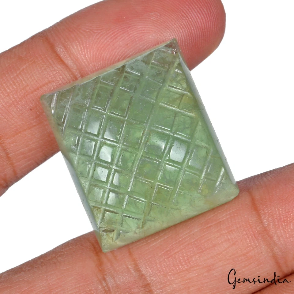 Gema solta esculpida à mão baguete fluorita verde natural não tratada 108,90 cts - Imagem 2 de 4