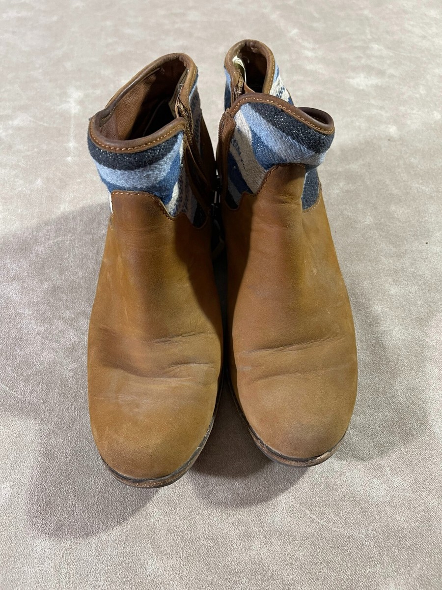 ugg penelope ankle boots