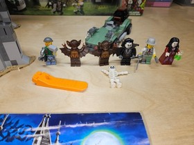 LEGO Monster Fighters: Vampyre Castle 9468 &ndash; Complete with Box and Manuals