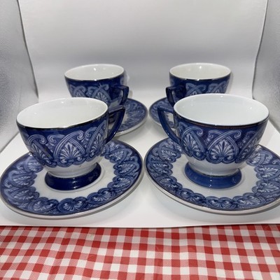 Bombay Company Blue & White W/platinum Trim Arabesque.  4 Cups & 4 Saucers