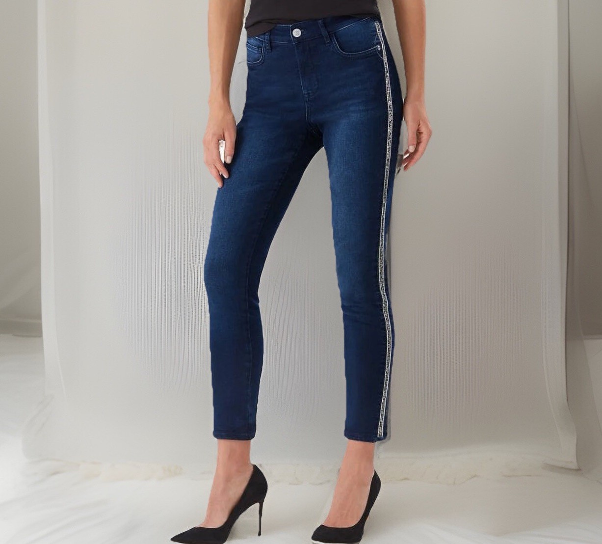 Tommy Bahama Boracay Denim Sparkle Line High Rise Ankle Jeans Size 2x28” EUC!